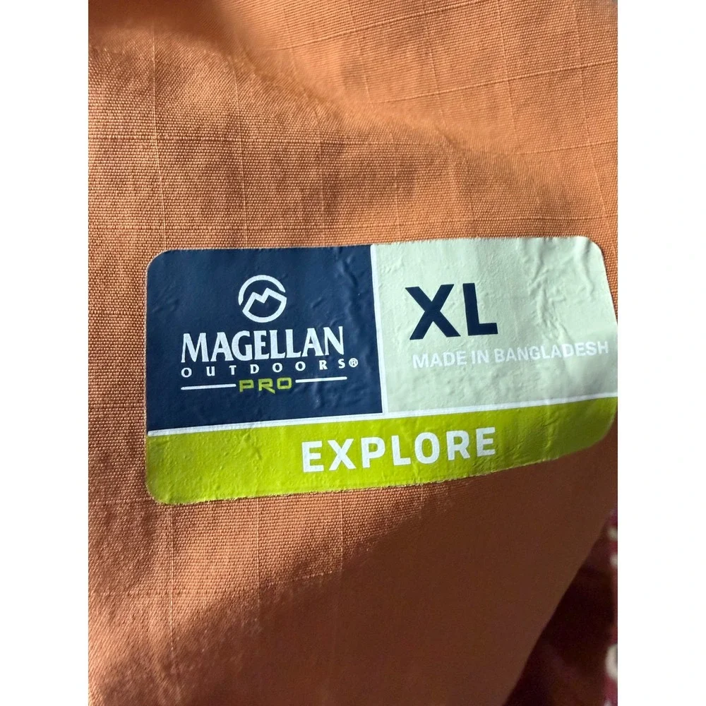 Magellan Outdoors Pro Explore Shorts Womens XL Orange Ripstop‎ Hiking Belted